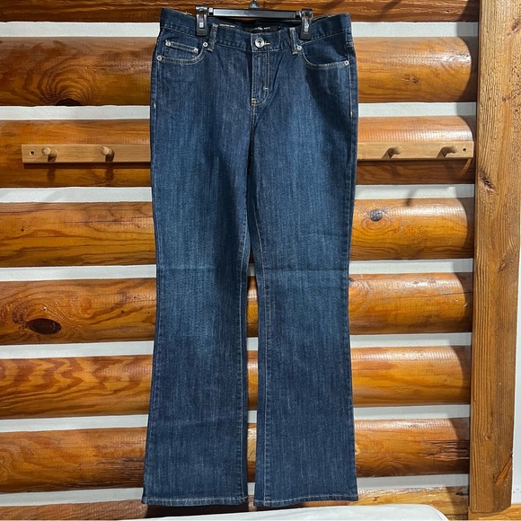 Calvin Klein Denim - Calvin Klein women’s 10x32 Classic Blue Denim Jeans stretch, slim fit, flare leg